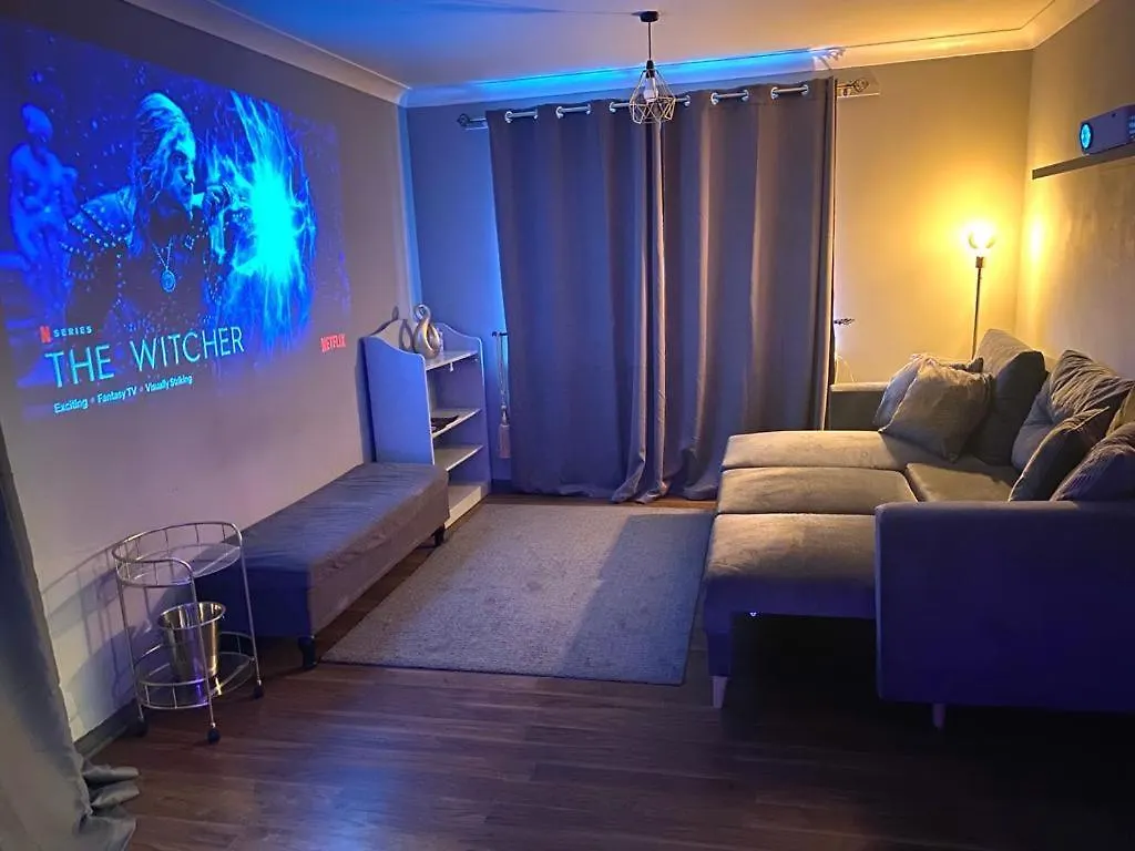 Lovely, Two Bedroom Apartment Central Location contacts